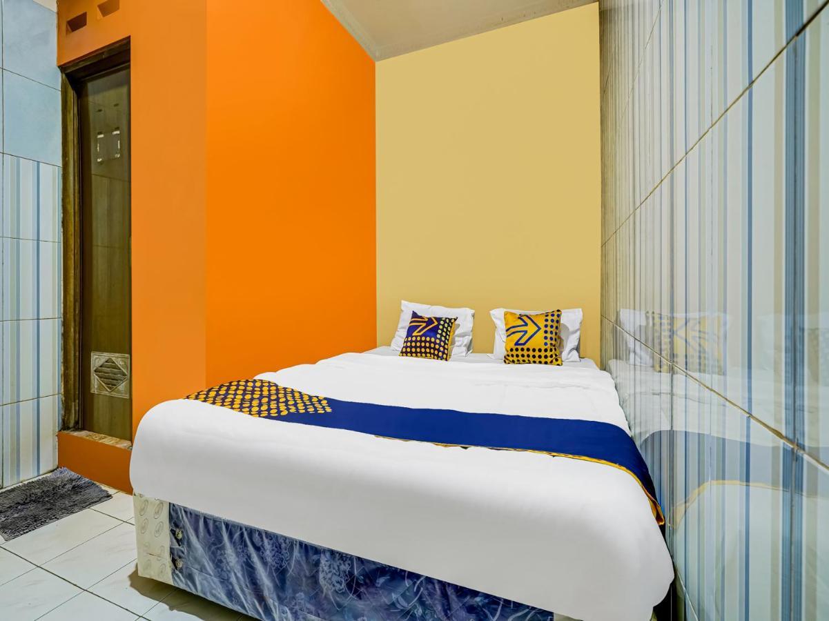 Hotel Spot On 91186 Losmen Yanti 2*